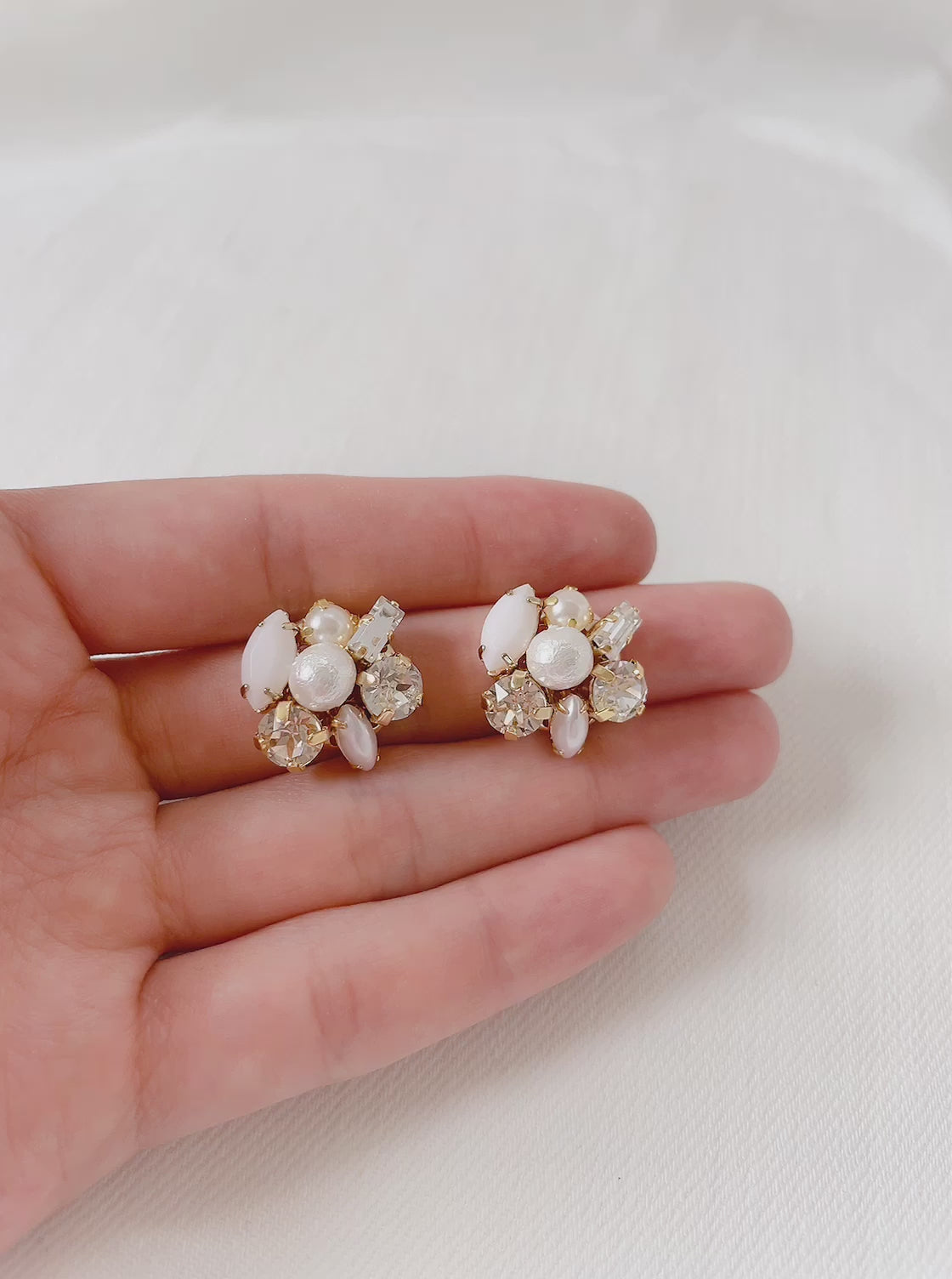 Fashionable Floral Design Artificial Pearl Stud Earrings, Simple Eardrops |  SHEIN USA
